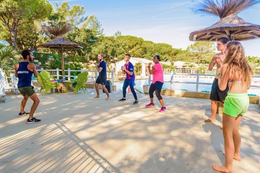 Mobile Home 6-Pers Camping Lei Suves-Cotes D'Azur-Including Airco Roquebrune-sur Argens Dış mekan fotoğraf